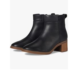 Clarks womens Lileigh Charm Size 6