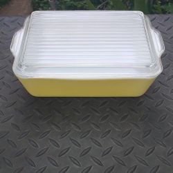 Pyrex 0503 Yellow Refrigerator Dish w/Lid