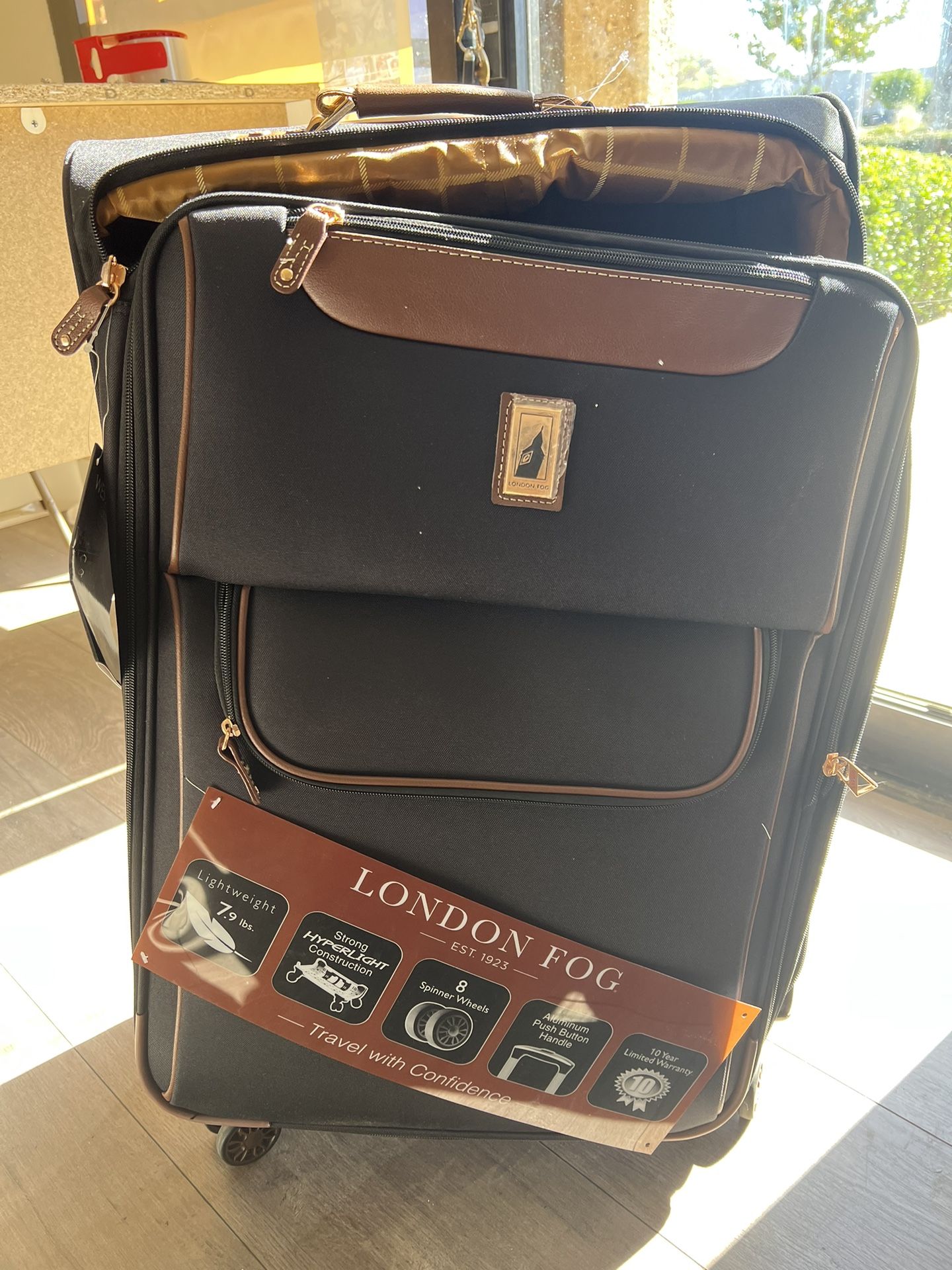 London Fog Westminster Softside Spinner Luggage for Sale in Riverside