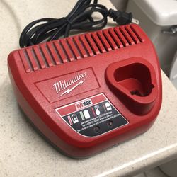 Milwaukee M12 Charger New