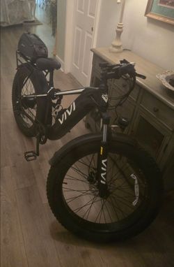 Vivi ACE01 Electric Fat-Tire E-Bike

Upgraded • Excellent Condition • $750