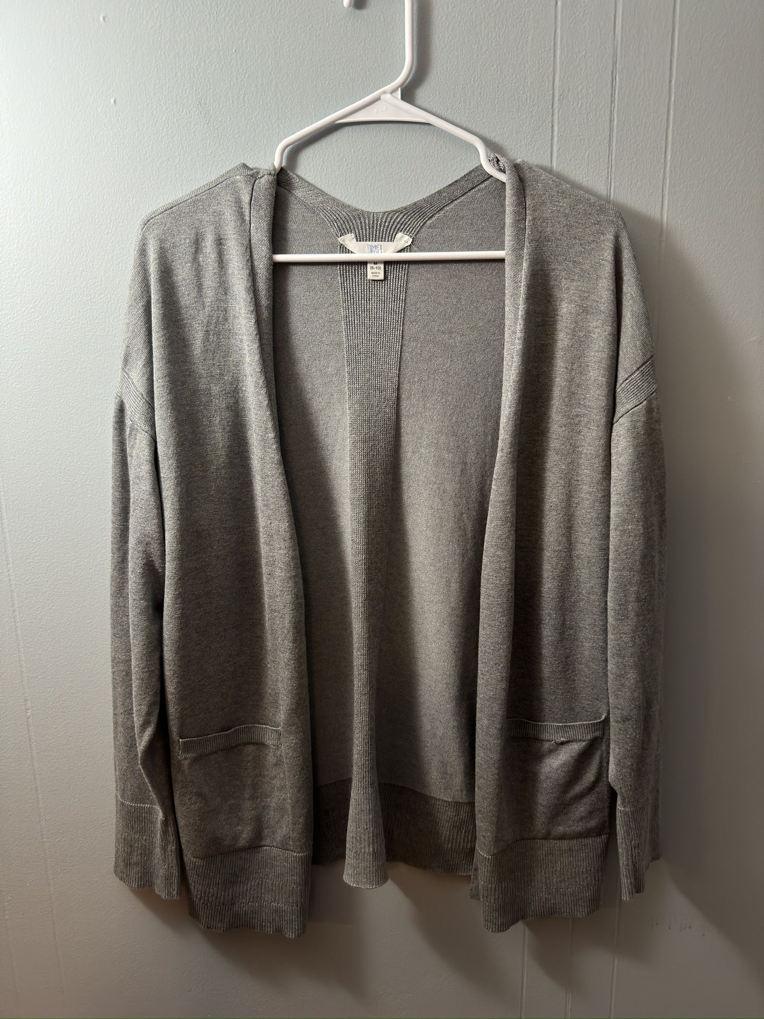 Women’s Time & Tru Gray Cardigan sweater. Size Medium. 