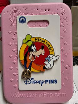 Disney pin Goofy "wanna trade?" Pin