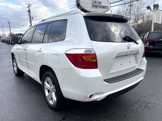 2010 Toyota Highlander Thumbnail