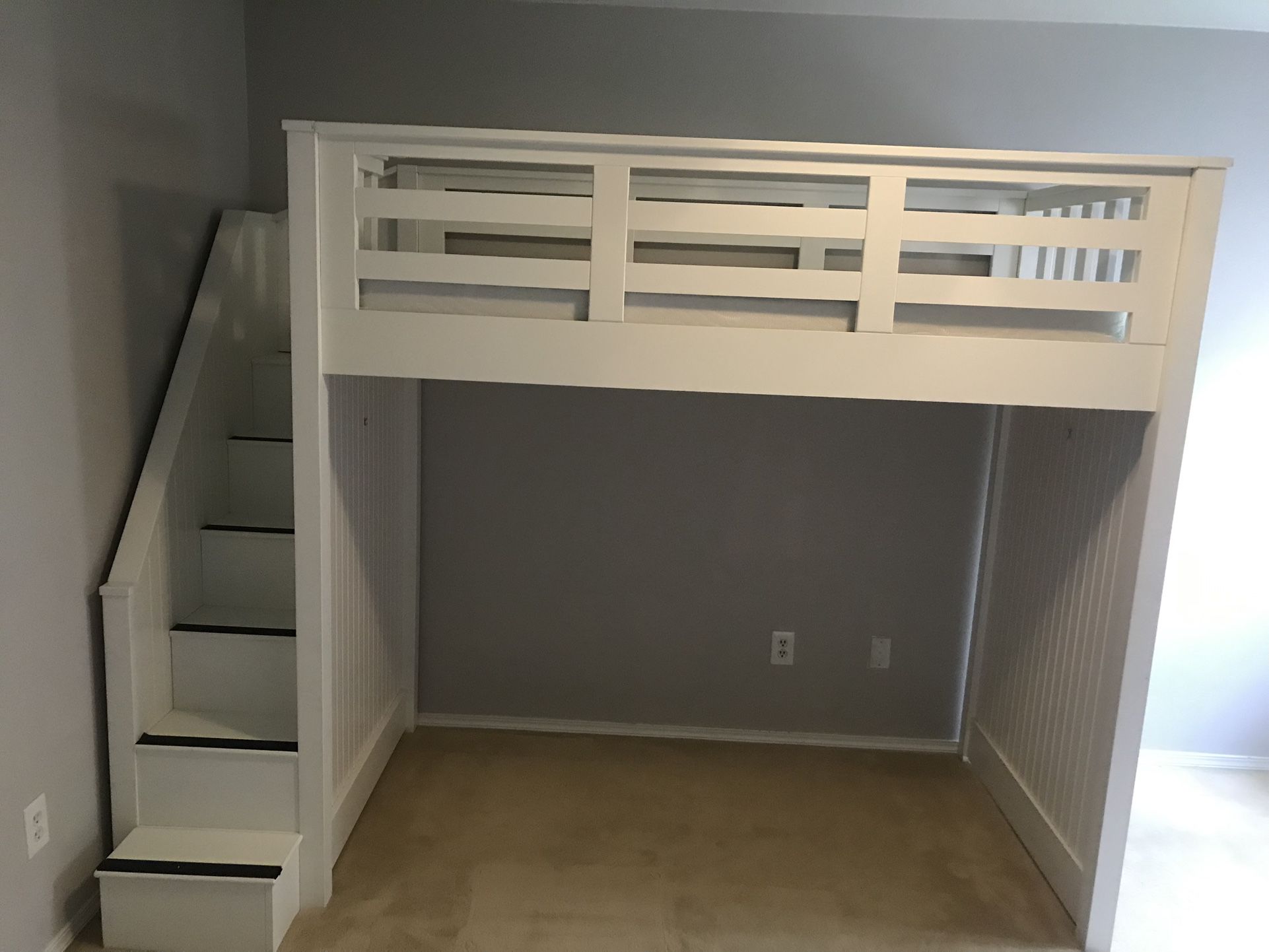 Catalina Stair Loft Bed/ Twin Size