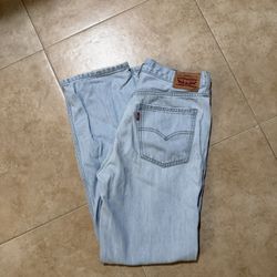 womens levis 