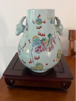 8.5”—7.5”Chinese Handmade Painting QianLong Famille Rose Porcelain Vase