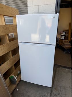 Winia refrigerator