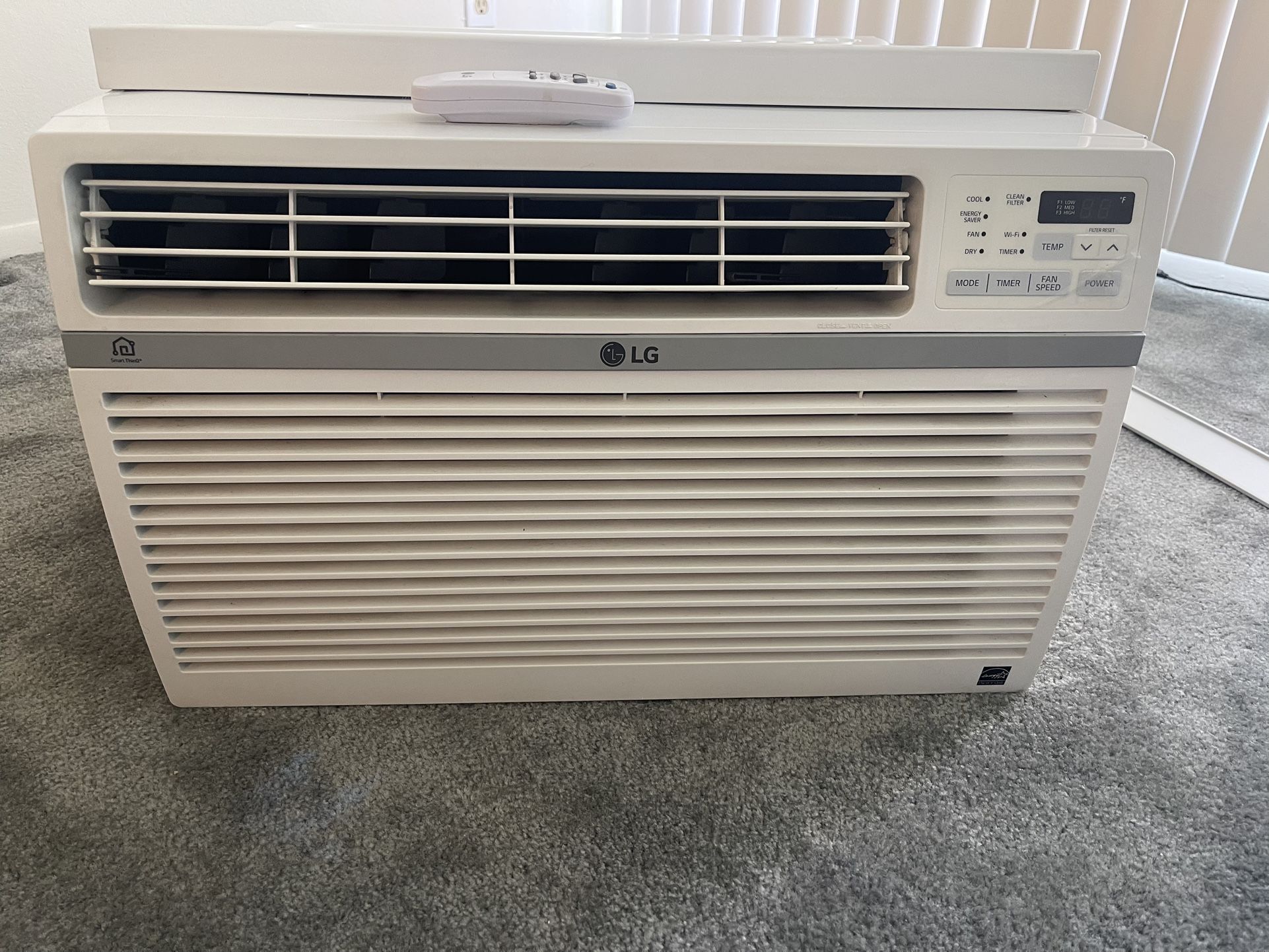LG Smart Think 12000 BTU Window Ac