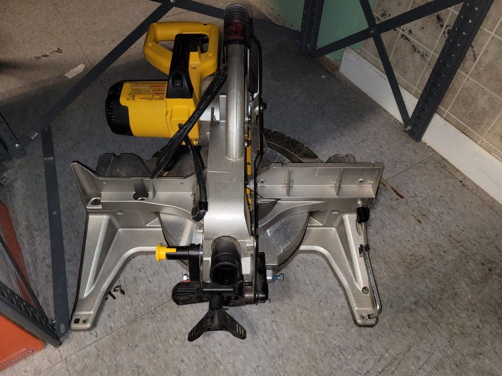 Dewalt Miter Saw DWS715