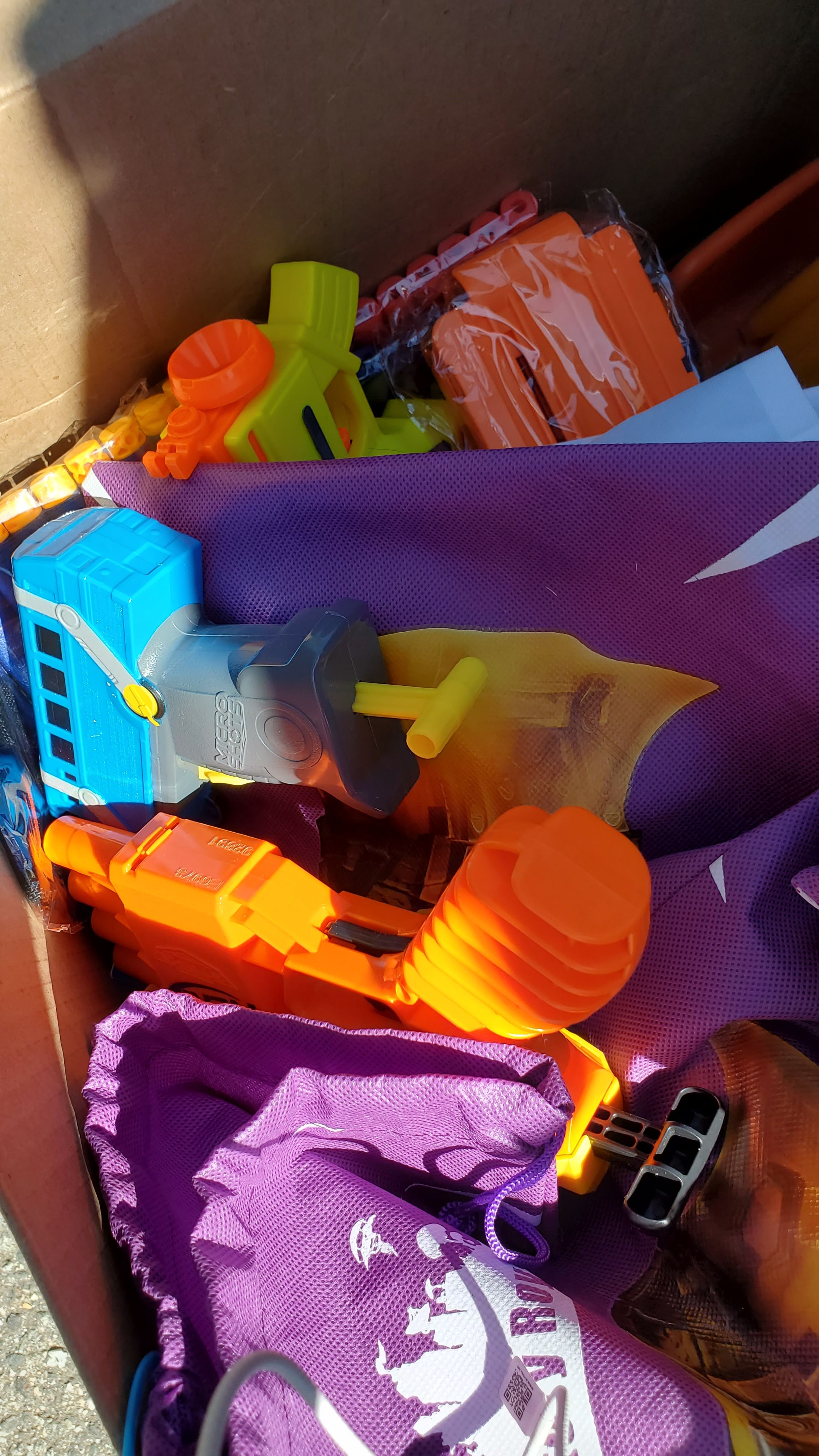 Assorted NERF Toy Guns/Loot Bags