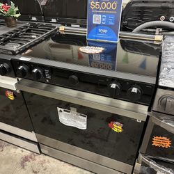 Bespoke 30 in. 6.3 cu.ft. 5 Burner Element Smart Slide-In Electric Range 