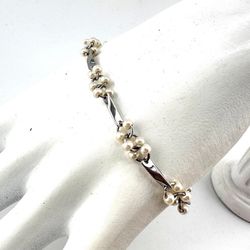 Imitation Pearl Silver Tone Chrome Finish Fancy Link Classic 6.75” Bracelet