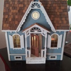 Hand Made Vintage Doll House w/Furniture