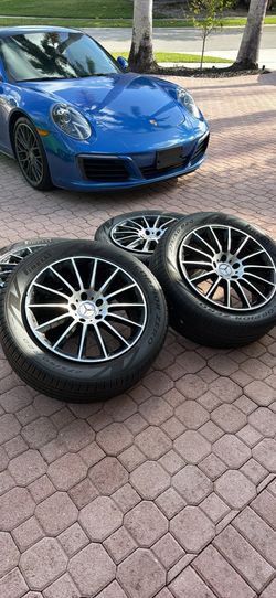 2019–2025 Mercedes-Benz G Wagon 20” AMG OEM Wheels w/ Pirelli Scorpion Zero Runflat Tires