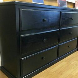 6 Drawer Pinewood Dresser