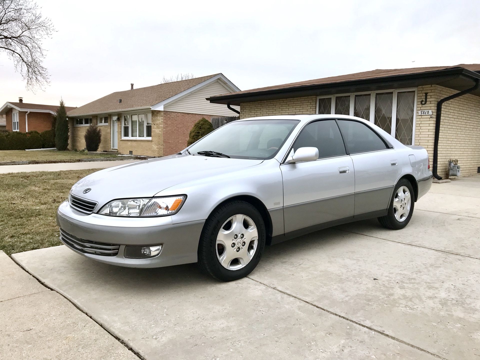 2000 Lexus ES300 / ES 300 - Platinum Edition