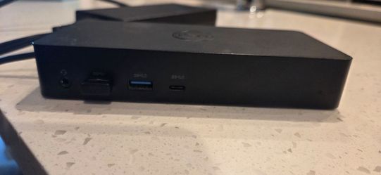Dell D6000 docking station
