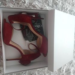 Heels - Size 11 - NEW