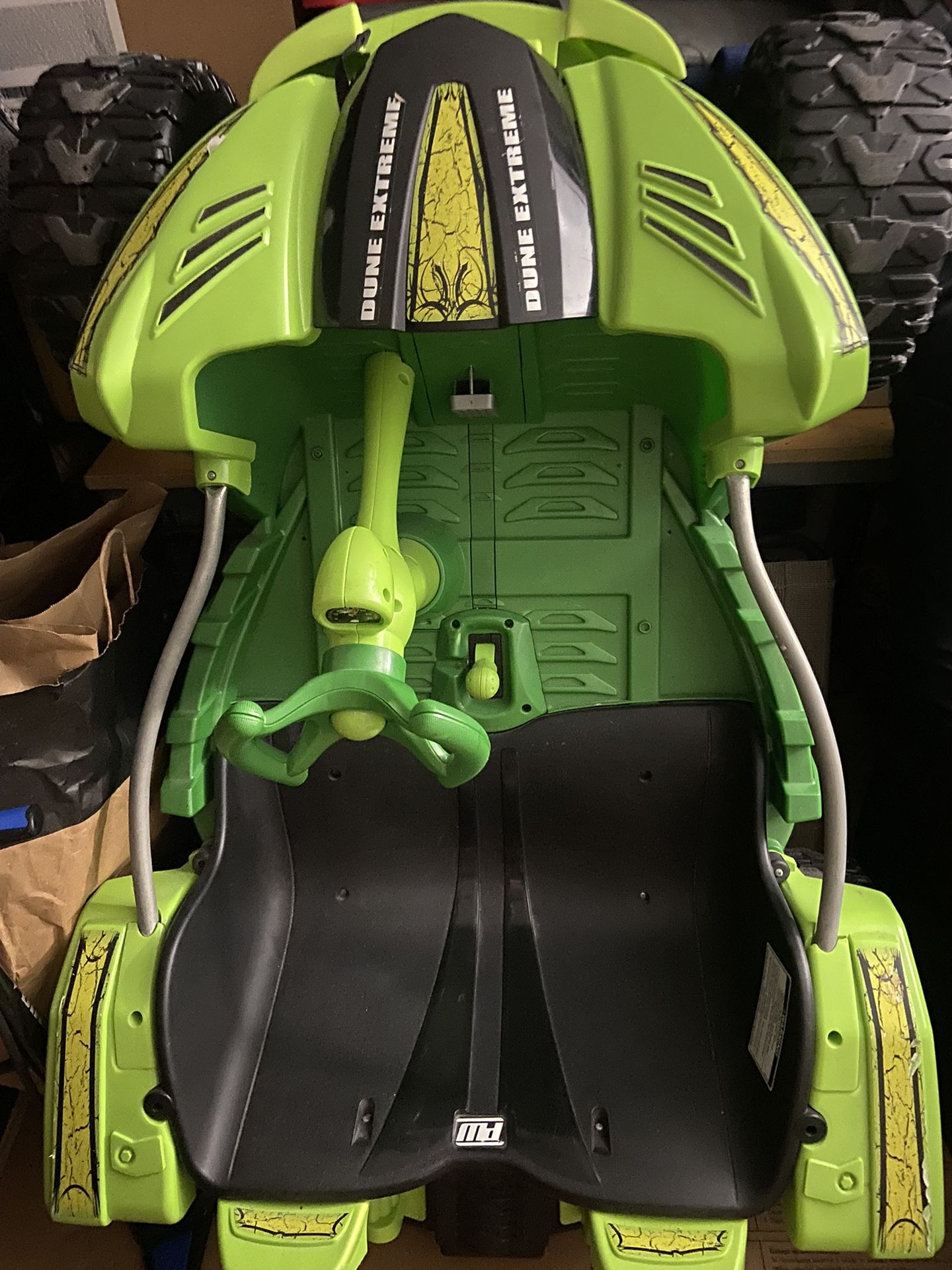 Power Wheels Dune Racer Extreme Battery-Powered Ride-on, 12 V, Max Speed: 5 mph, Green