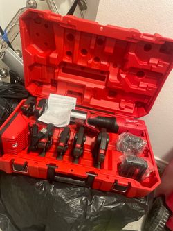 🔥 KIT MILWAUKEE M12 – PRENSA PARA TUBERÍA 🔥🔴