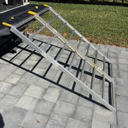 Foldable motorcycle or ATV pick up truck loader