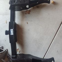 Ford Super Duty F-250 F-350 Tow Hitch Brand New Two Available