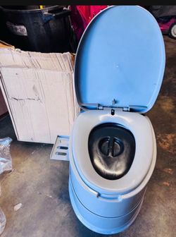New Portable Toilet | Indoor Outdoor Commode w/Detachable Inner Bucket & Removable Paper Holder, Lightweight & Compact for Camping, Boat, Van, Emergen