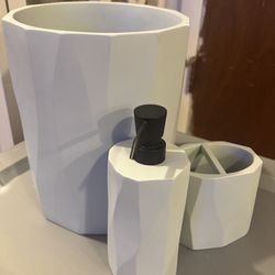 Turquoise Bathroom Accessory Set