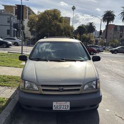 2000 Toyota Sienna