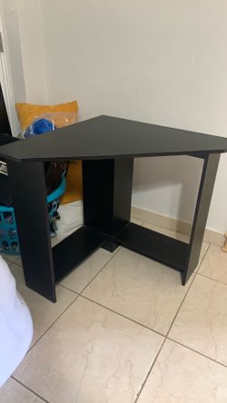 Corner Desk