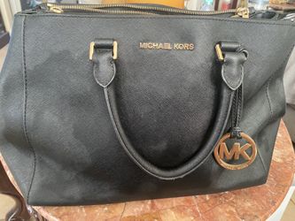 Original Michael Kors purse 👜 in good Condition $50