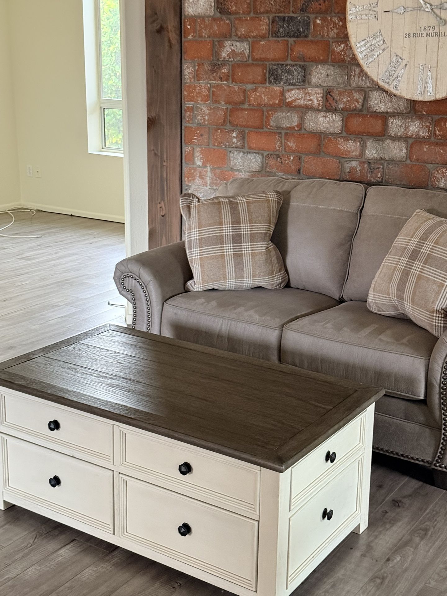 Living room Furniture 