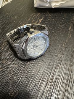 40 mm watch