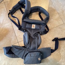 Ergo baby carrier