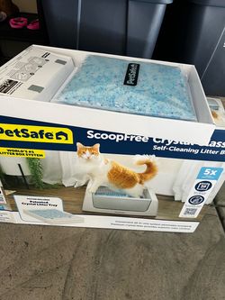 ScoopFree Cat litter like new