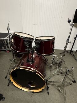 Pearl drum set