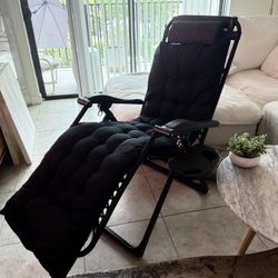 Foldable Zero Gravity Chair - New!