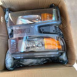 2020 Silverado Headlights Both Good Condition 