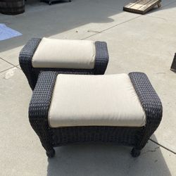 2 Wicker Ottomans W/cushions
