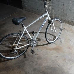 29in GIANT CYPRESS Mountain Bike