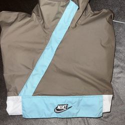 Size XS Nike Women's Icon Clash Woven Anorak Windbreaker Jacket