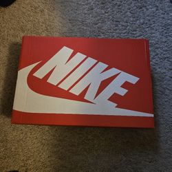 NIKE VAPORMAX PLUS SIZE 10 MEN'S ORICE DROP $80