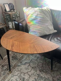 Side Table IKEA Leaf