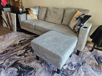 Couch/ Sofa