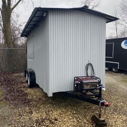 Tráiler 2019 16 × 8