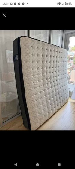 Sealy King Posturepedic Performance Pillow Top Mattress.