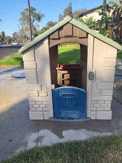 Little tikes playhouse