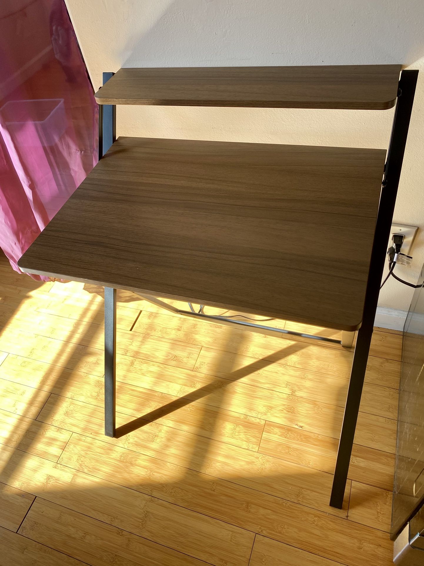 Compact Folding Desk for Small Spaces — Barely Used Like New