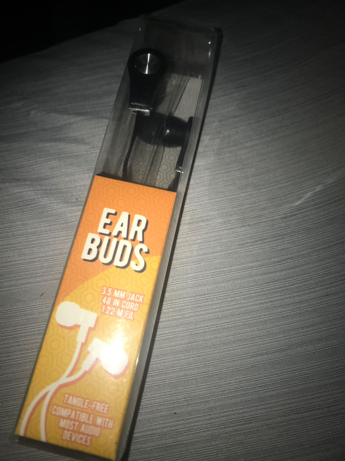 Black 3.5mm jack earbuds